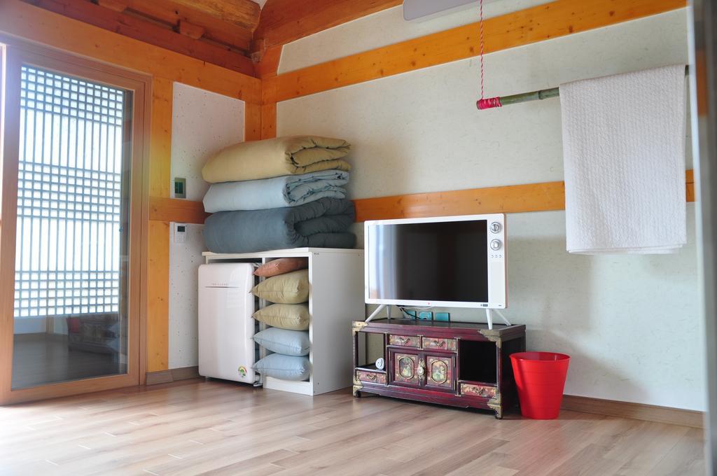 Soi Hanok Stay Gyeongju Exterior photo
